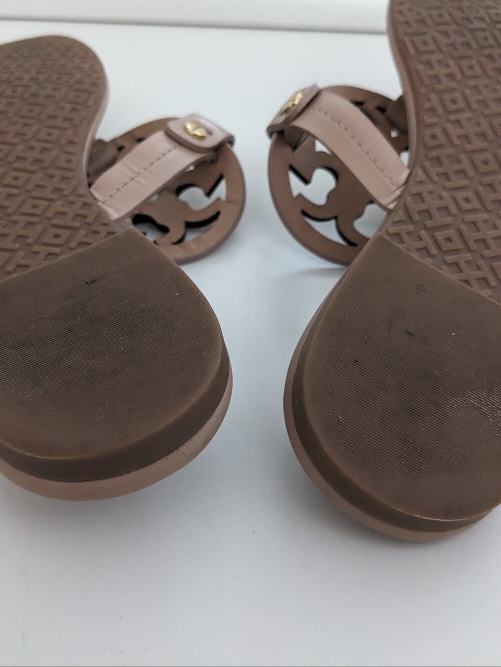 GUC! Tory Burch Miller Sandal In Beige/Tan Size 6 - Picture 12 of 16